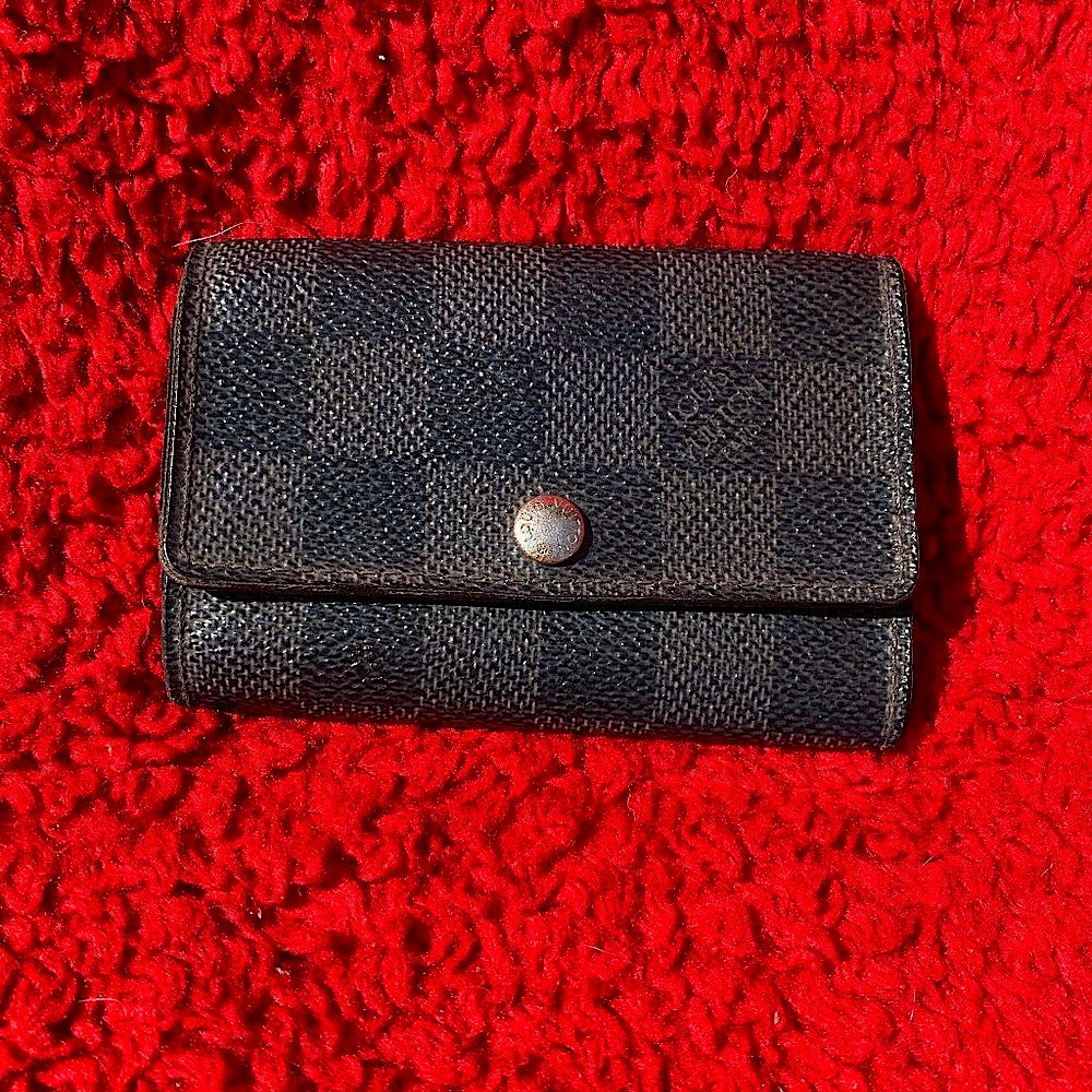 Louis Vuitton Damier Ring Key Case Vintage Wallet